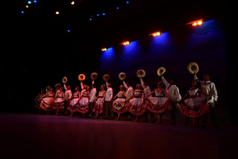 0213 Invitan a 8° Festival del Día del Bailarín “Álvaro Serrano” 03