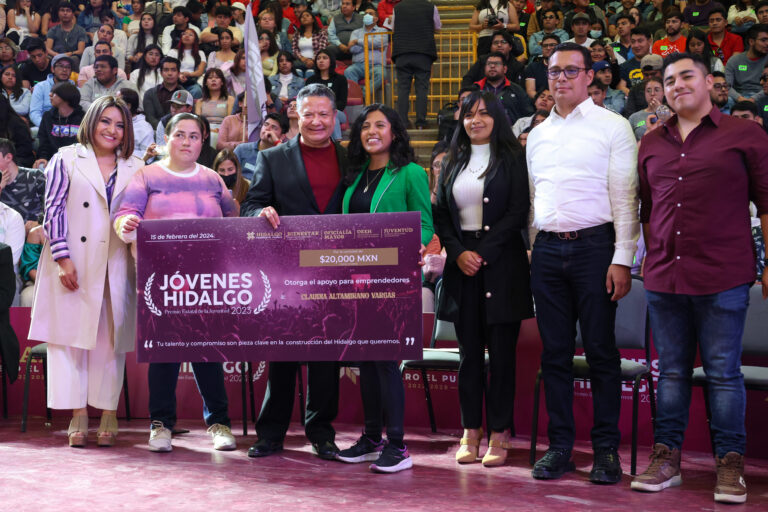 15_Febrero_2024_Gobernador_Premio Estatal de la Juventud_LG-33