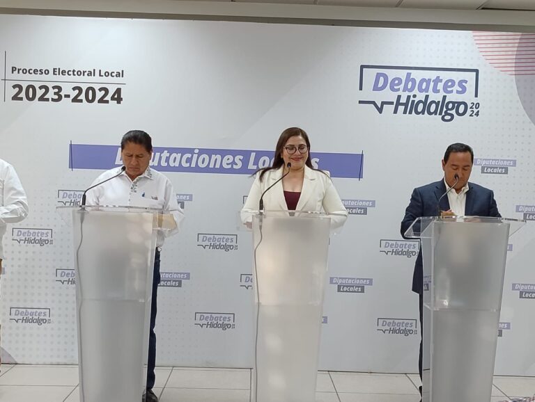 Alhely Medina debate2