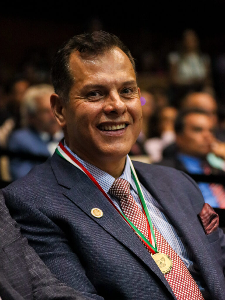 10_Junio_2024_SEGOBH_Entrega medalla Pedro María Anaya a ArmandoPeñafiel Gomez_LG-15