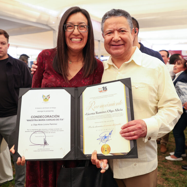 05_JULIO_2024_Gobernador_ Entrega de reconocimientos y estímulos SNTE_LG-43