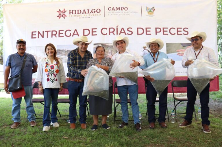 01_AGOSTO_2024_AGRICULTURA_ENTREGA DE CRÍAS DE PECES (3)