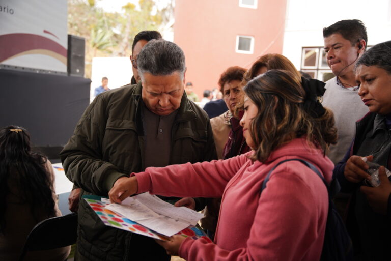 31_Julio_Gobernador_Entrega de Actas de Nacimiento_6