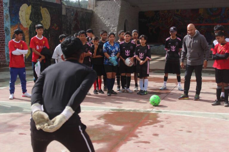 290924_TURISMO_Turismo Social llega al Barrio Mágico El Arbolito_05