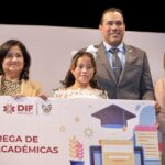 DIF Hidalgo otorga becas a niñez y adolescencia en riesgo