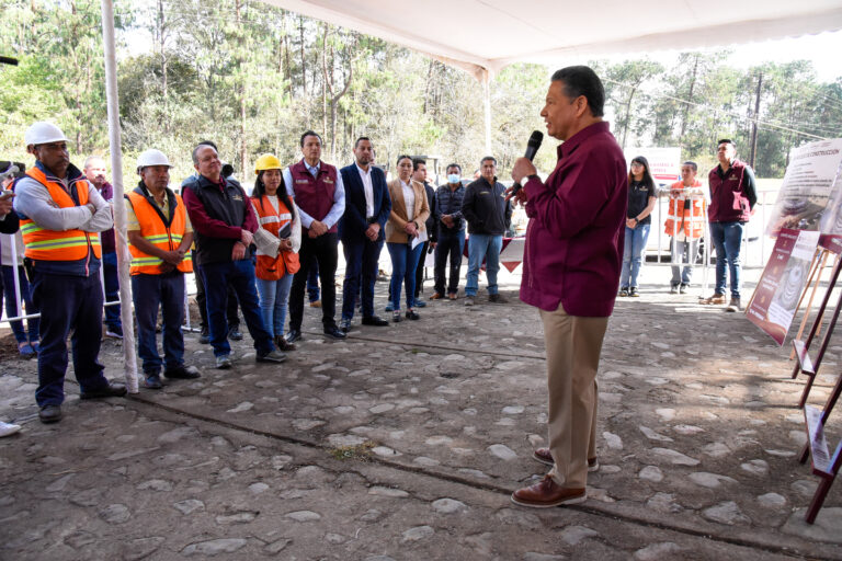 Copia de Copia de 25_Enero_2024_Gobernador_Supervisión de ObraZacualtipan_LG-13