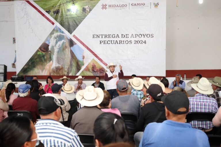 FOTO 07 NOVIEMBRE 2024_AGRICULTURA_ENTREGA DE APOYOS PECUARIOS (4)