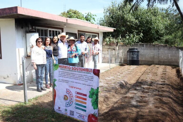 FOTO 07 NOVIEMBRE 2024_AGRICULTURA_ENTREGA DE APOYOS PECUARIOS (6)