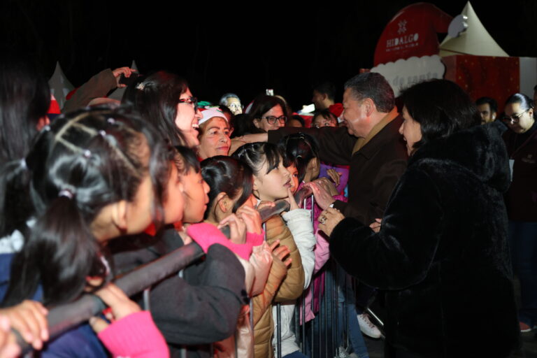 04_DICIEMBRE_2024_GOBERNADOR ENCENDIDO ARBOL 18