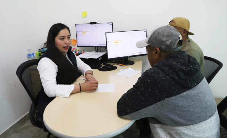 Facilita CCLEH traductores a trabajadores de lenguas originarias durante audiencias de conciliación