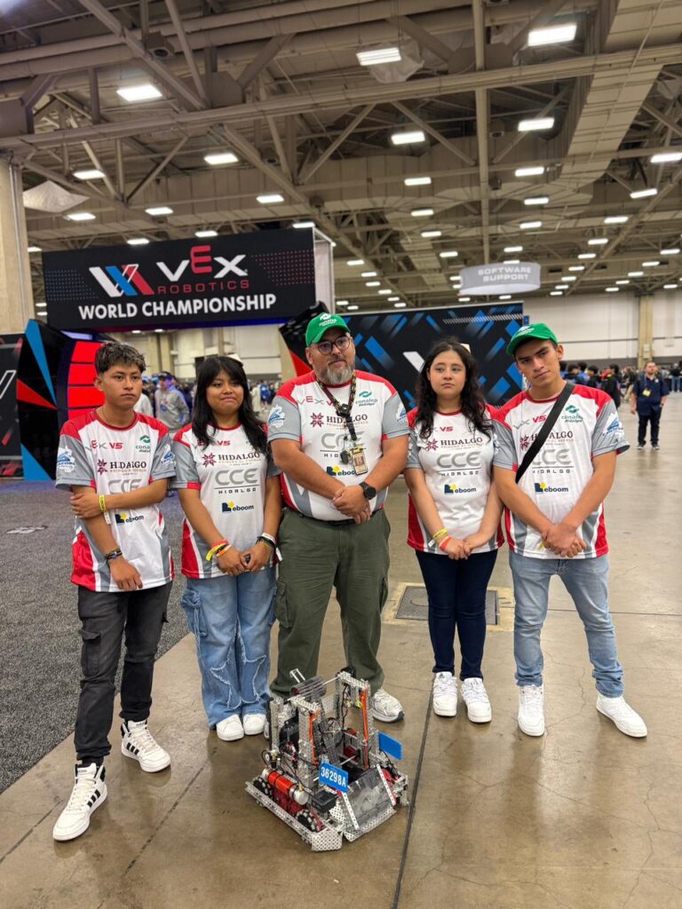 Estudiantes hidalguenses se posicionan en lugar 41 en competencia mundial de robótica.