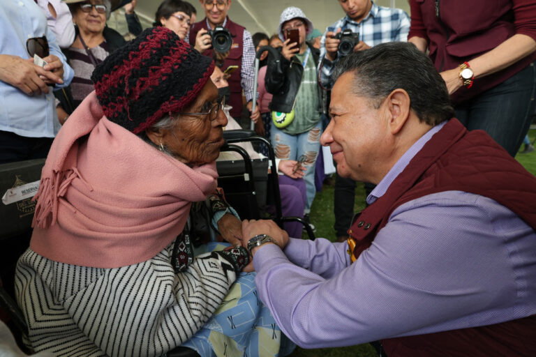 Gobernador con madre indígena - copia