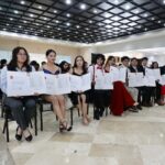 Reciben 250 egresadas y egresados de la Preparatoria 3 certificados