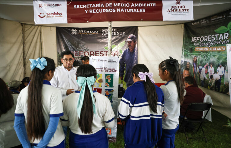 030625 Gobernador Rutas de la transformación_Feria de Servicios -35